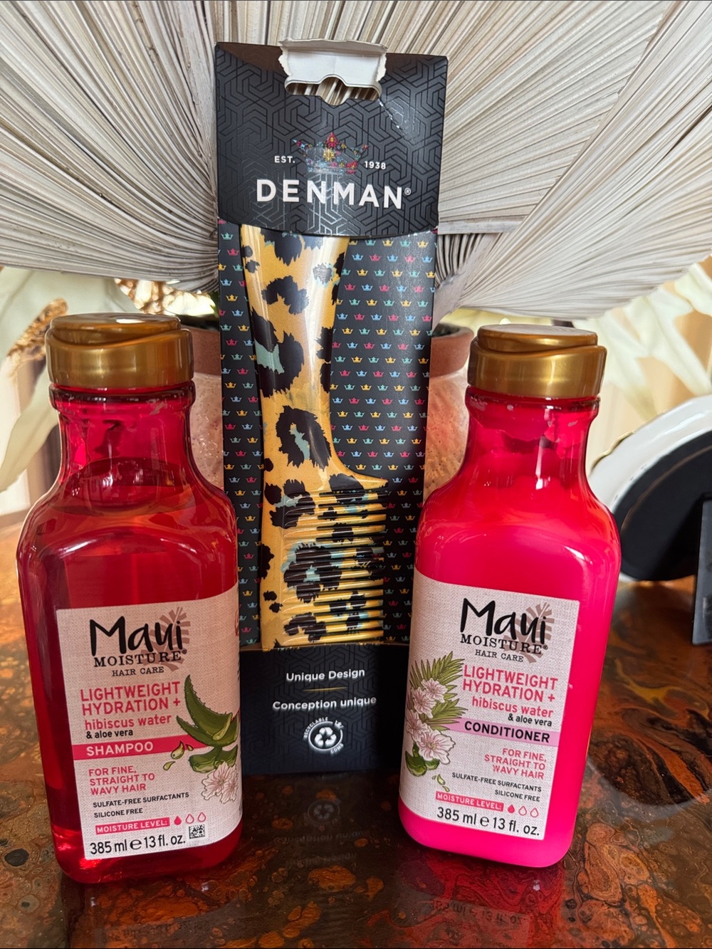 Maui Moisture Hydration Shampoo & Conditioner & Comb